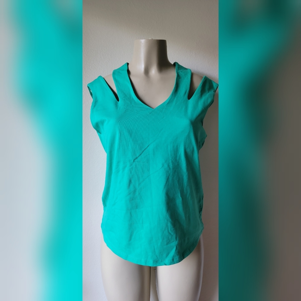 Designer Cut Top